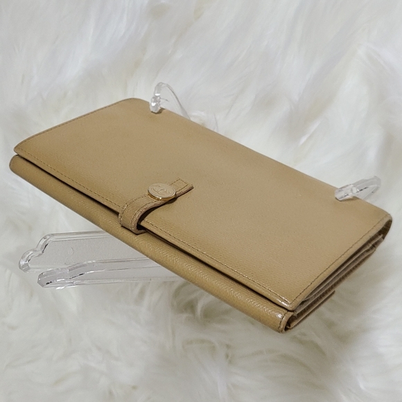 💯 Authentic Chanel Wallet- Bifold ✨️ - Picture 14 of 14